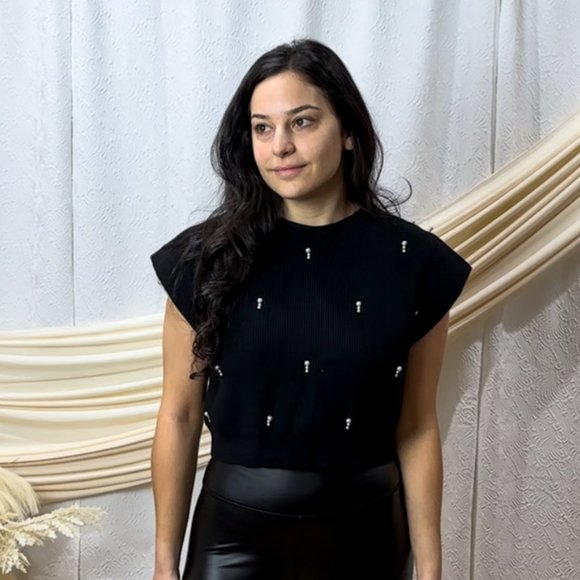 Mock Neck Pearl Sleeveless Top - Picture 1 of 2